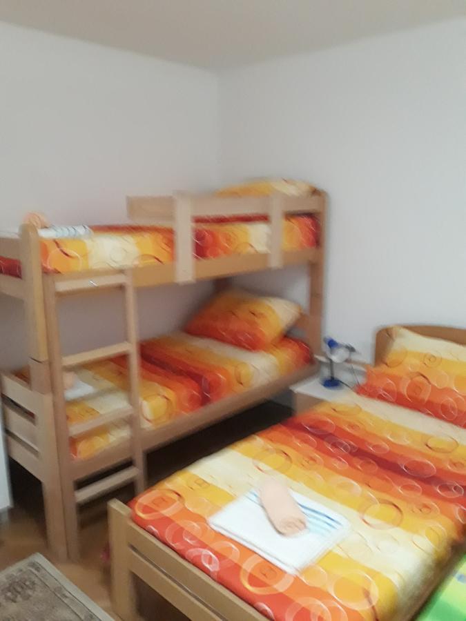 Hostel Corner 021 노비사드 외부 사진
