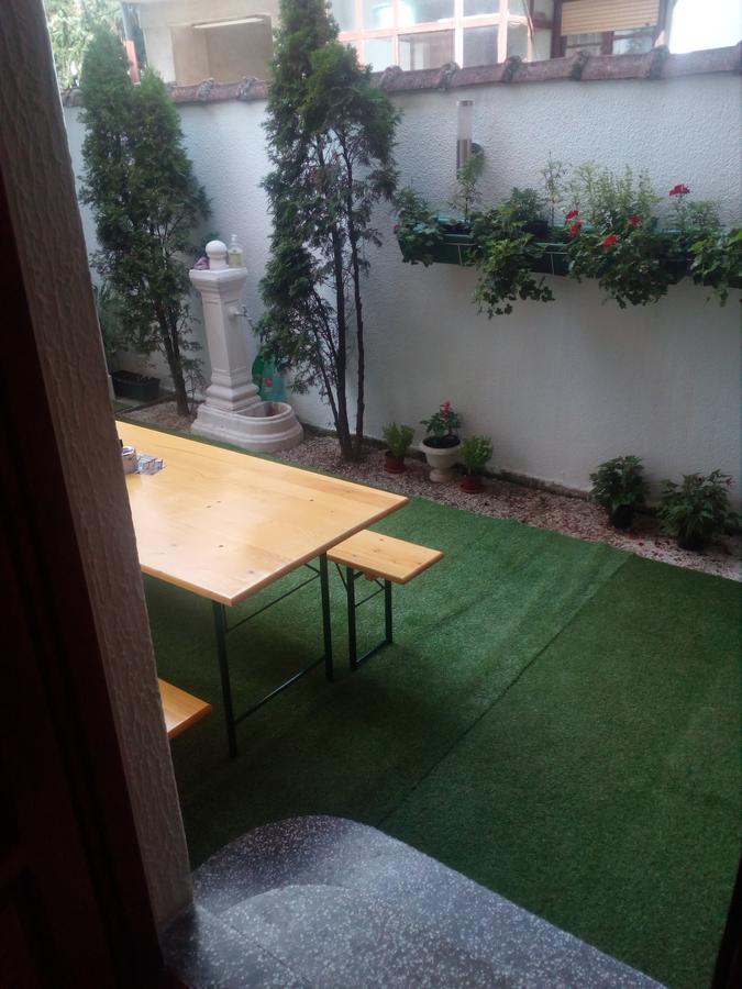 Hostel Corner 021 노비사드 외부 사진